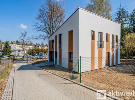 hf_20260425_183225_98dc3b1f-51d9-448e-a999-6217a6cd0b56 | Prodej - dům/vila, 145 m²