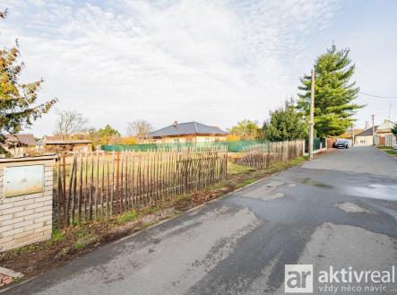 pozemeklibis.cz 01 | Prodej - pozemek pro bydlení, 927 m²