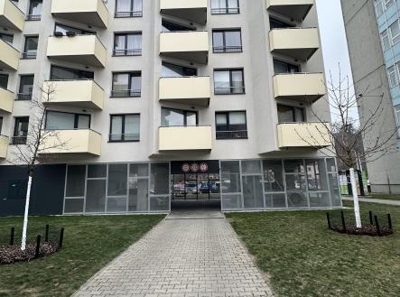 IMG_4246 | Pronájem - malý objekt/garáž