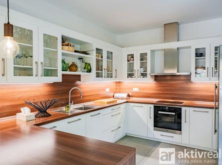 7IV04041 | Pronájem bytu, 4+kk, 218 m²