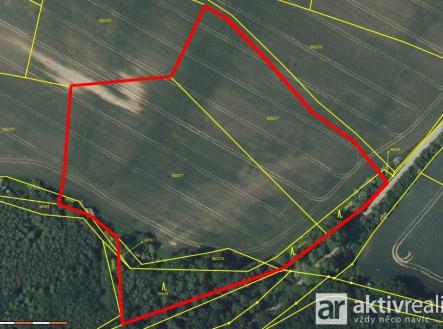 Pole Mělník Chloumek 01 | Prodej - pozemek, zemědělská půda, 15 662 m²