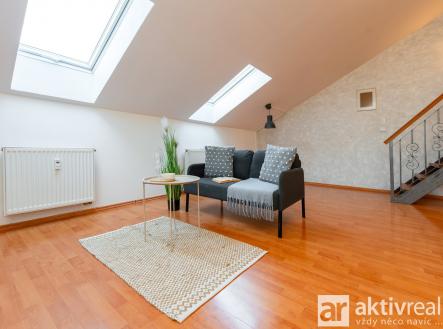 12 | Prodej bytu, 2+kk, 63 m²