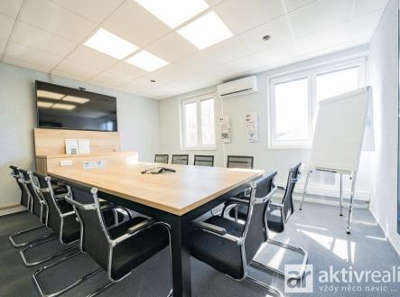 7IV01398 | Pronájem - kanceláře, 240 m²