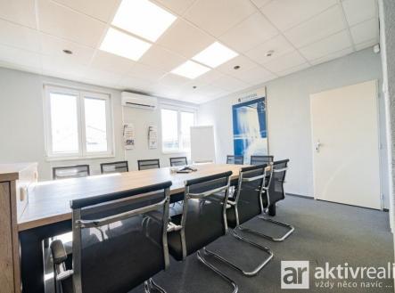 7IV01399 | Pronájem - kanceláře, 240 m²