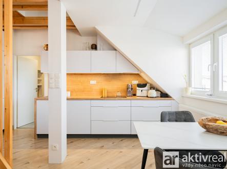 7IV03332 | Pronájem bytu, 1+kk, 64 m²