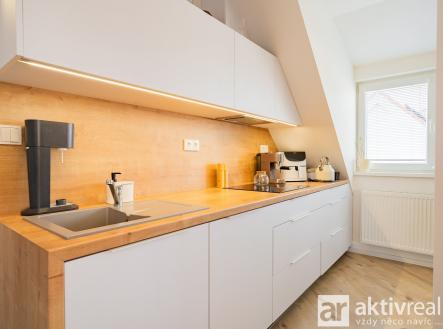 7IV03335 | Pronájem bytu, 1+kk, 64 m²