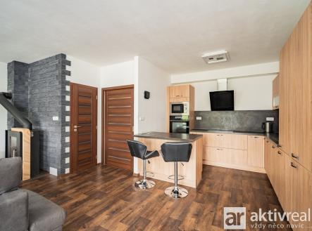 7IV03834 | Pronájem - dům/vila, 124 m²