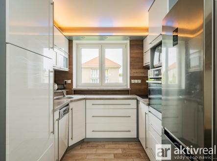 Byt Neratovice Čtvercová 870 (7) | Prodej bytu, 2+1, 60 m²