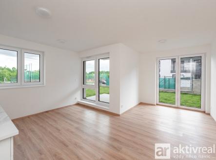4 | Pronájem bytu, 1+kk, 40 m²