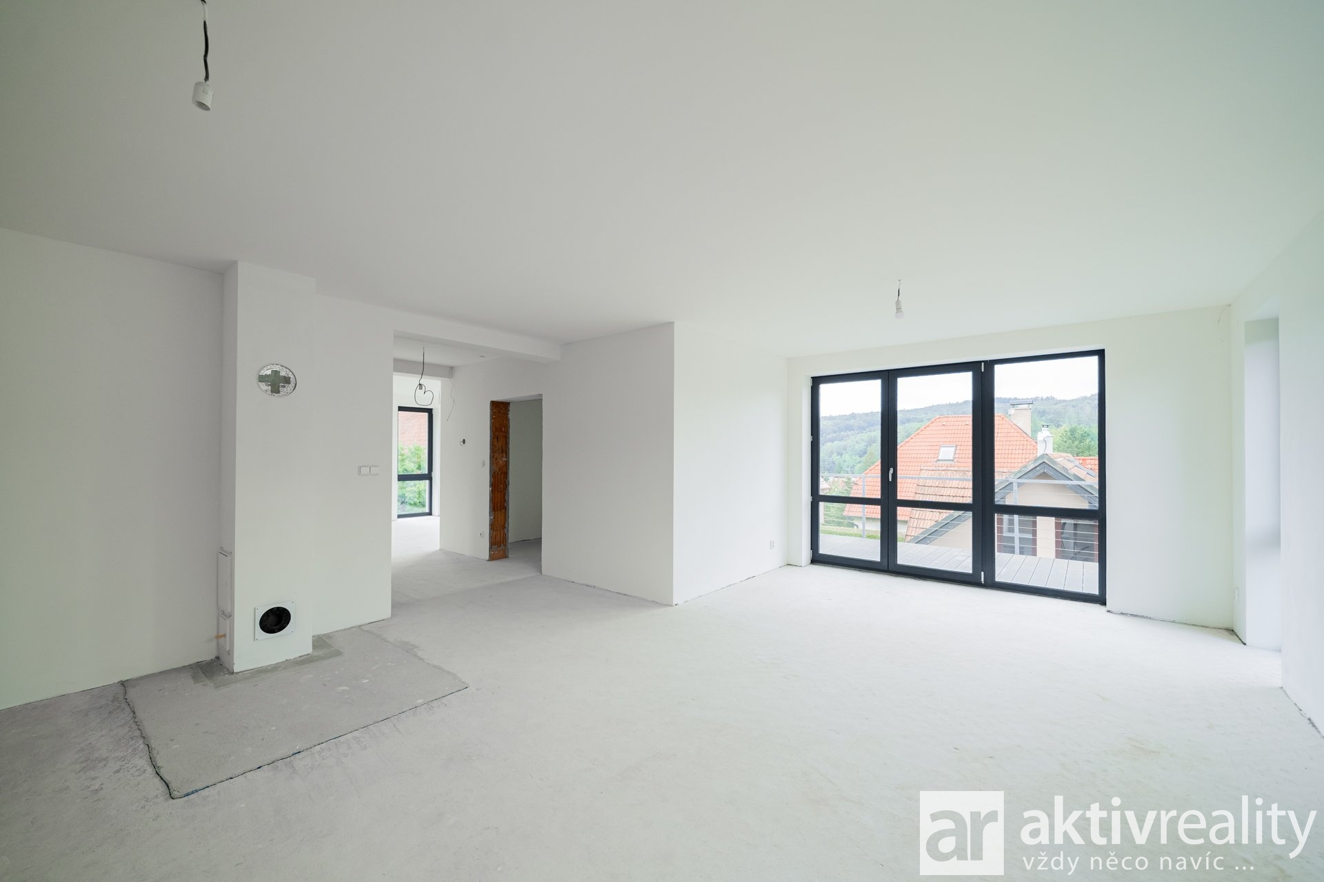 7IV05717