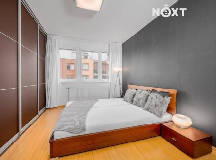 Pronájem bytu, 3+kk, 80 m²
