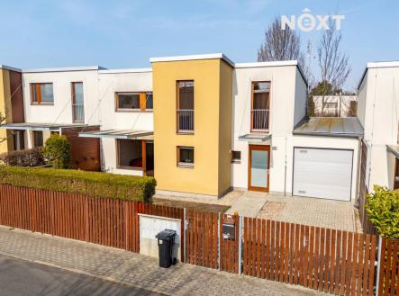 Pronájem - dům/vila, 124 m²