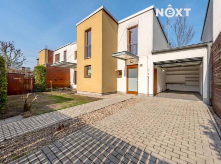 Pronájem - dům/vila, 124 m²