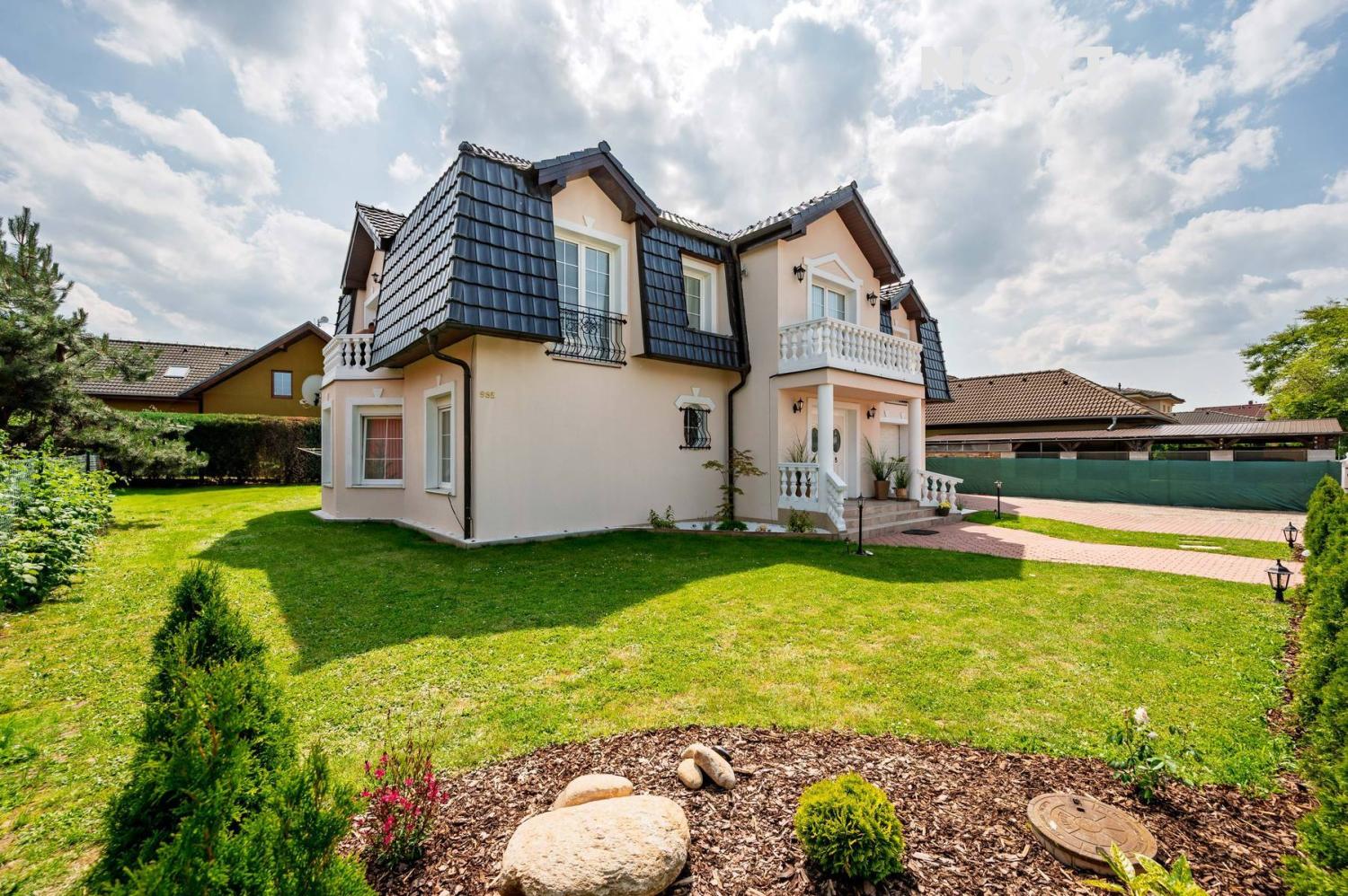 Pronájem byt 3+kk, 130㎡