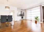 Pronájem bytu, 3+kk, 66 m²
