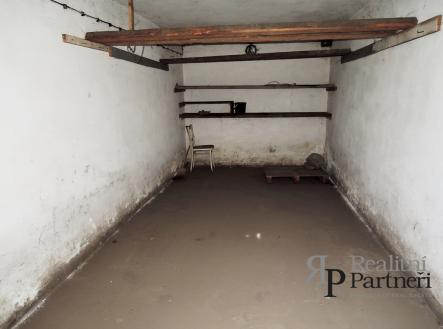 dscn0547.jpg | Prodej - malý objekt/garáž