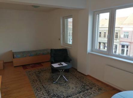 Bez popisku | Pronájem bytu, 1+kk, 39 m²