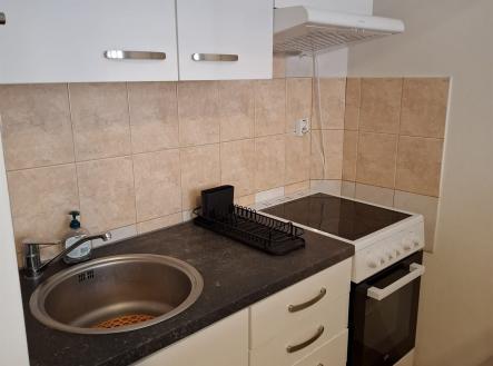 kuchňský kout | Pronájem bytu, 1+kk, 28 m²