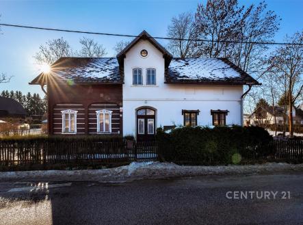 pohled  ulice | Prodej - chata/rekreační objekt, 120 m²