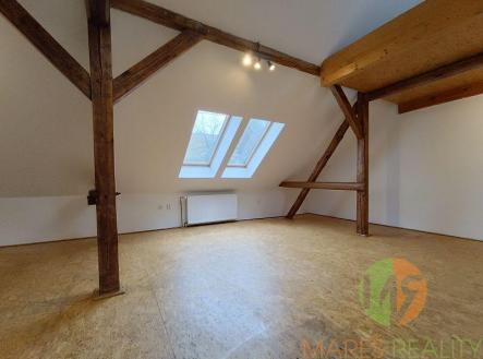 Pronájem bytu, 1+kk, 60 m²