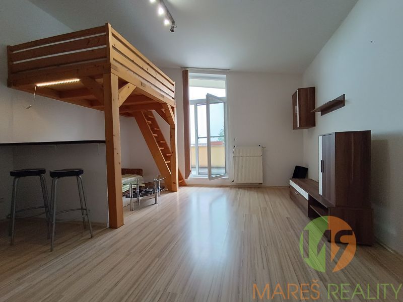 Pronájem bytu 1+kk, 40m2, Suchovrbenské náměstí