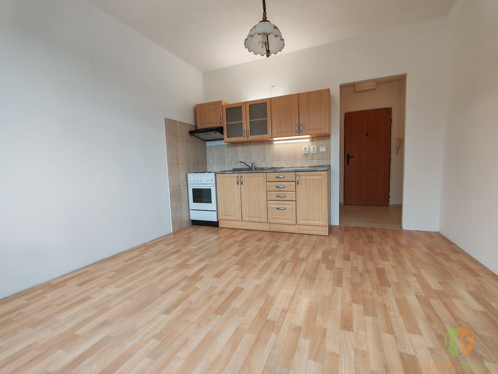 Pronájem bytu 1+1, OV, Český Krumlov- Plešivec