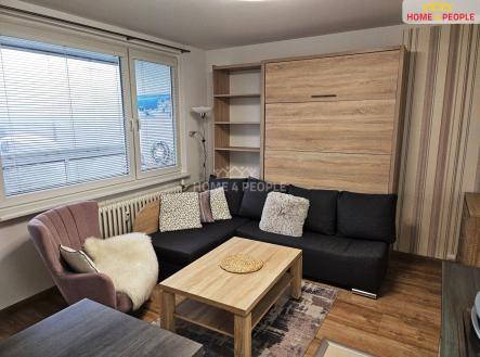 4 | Pronájem bytu, 1+kk, 34 m²