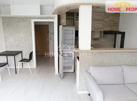 4 | Pronájem bytu, 1+kk, 30 m²