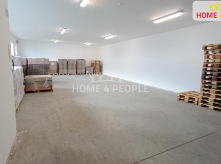 3 | Pronájem - komerční objekt, sklad, 155 m²