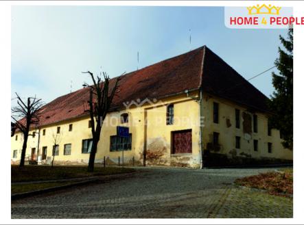 Prodej - historický objekt, 1 831 m²