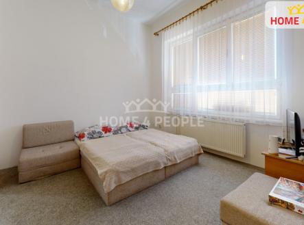 32 | Prodej - obchodní prostor, 30 m²