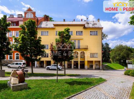 2 | Pronájem - komerční objekt, obchodní centrum, 731 m²