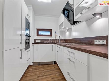 4 | Pronájem bytu, 2+kk, 47 m²