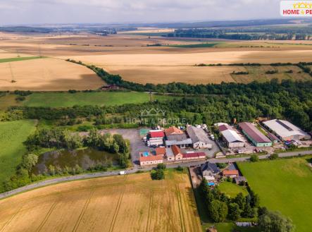 3 | Prodej - dům/vila, 558 m²