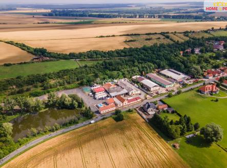 3 | Prodej - komerční objekt, výroba, 23 788 m²