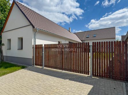2 | Prodej - dům/vila, 190 m²