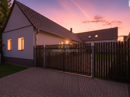 1 | Prodej - dům/vila, 190 m²