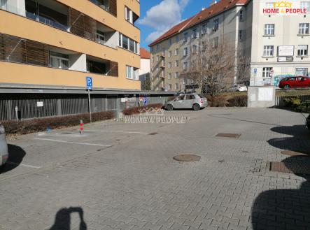 2 | Prodej - malý objekt/garáž