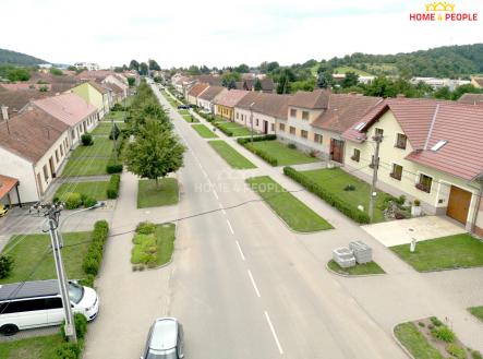 4 | Prodej - malý objekt/garáž