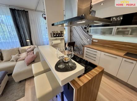 1 | Prodej bytu, 3+kk, 67 m²