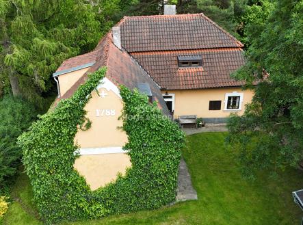 1 | Prodej - dům/vila, 190 m²