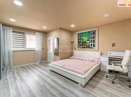 Prodej - dům/vila, 193 m²