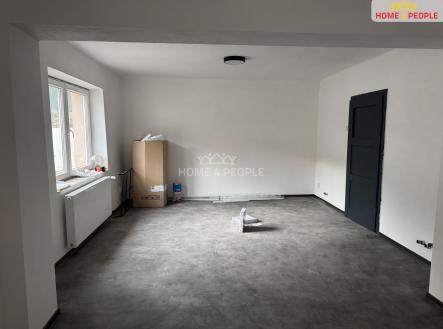 4 | Prodej - dům/vila, 530 m²