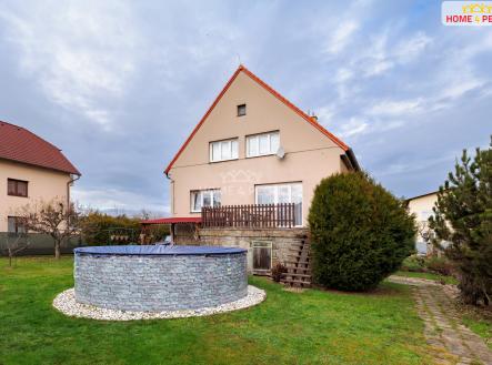 1 | Prodej - dům/vila, 195 m²