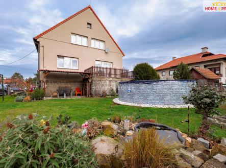 1 | Prodej - dům/vila, 195 m²
