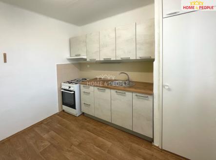 4 | Pronájem bytu, 1+1, 38 m²