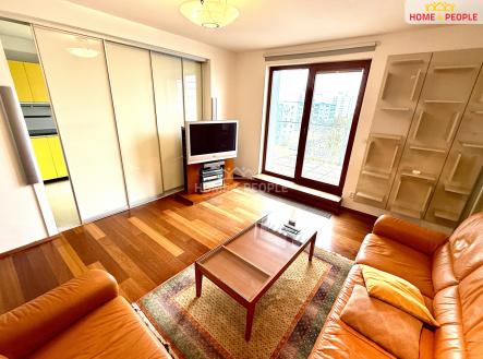 2 | Pronájem bytu, 2+kk, 61 m²