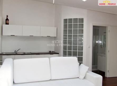 4 | Pronájem bytu, 1+kk, 50 m²