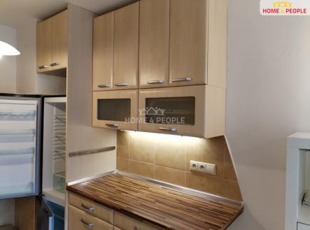 3 | Pronájem bytu, 2+kk, 40 m²