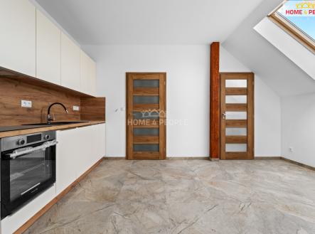 3 | Pronájem bytu, 2+kk, 35 m²